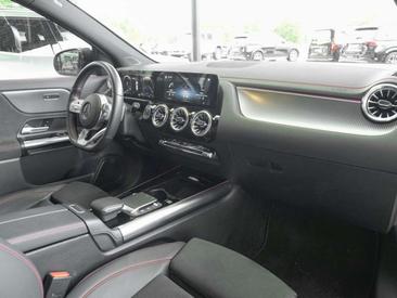 Mercedes EQA 250 — photo 14