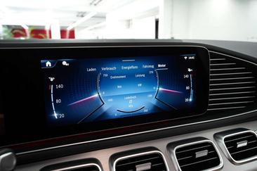 Mercedes GLE 400 D — photo 31