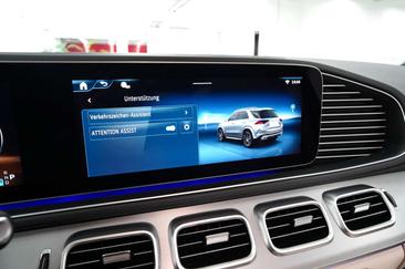 Mercedes GLE 400 D — photo 35