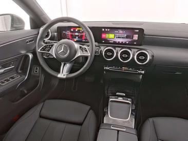 Mercedes CLA Berline 200 D — photo 5