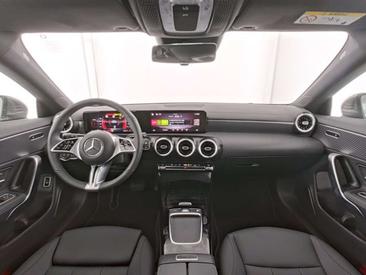 Mercedes CLA Berline 200 D — photo 6