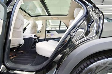 Mercedes GLE 400 D — photo 44