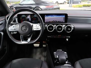 Mercedes CLA Berline 220 D — photo 18