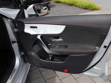 Mercedes CLA Berline 220 D — photo 27