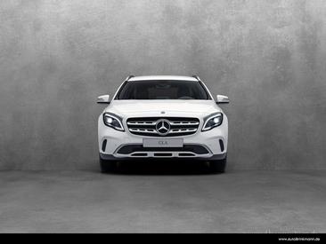 Mercedes GLA 180 — photo 2