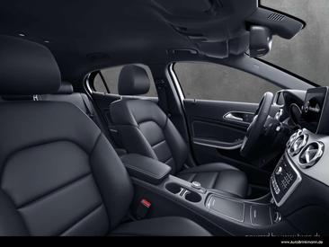 Mercedes GLA 180 — photo 9