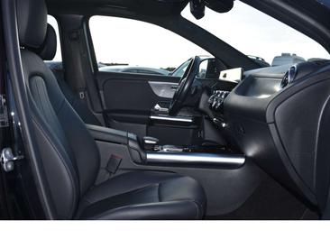 Mercedes EQA 250 — photo 6