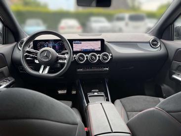 Mercedes GLA 200d — photo 14