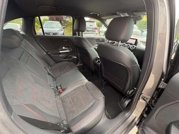 Mercedes GLA 200d — photo 23