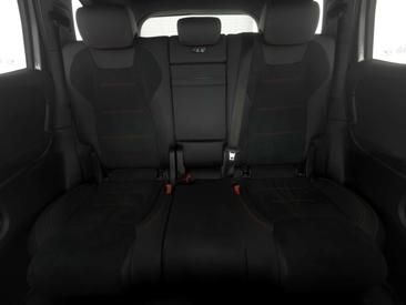 Mercedes EQB 250 — photo 20