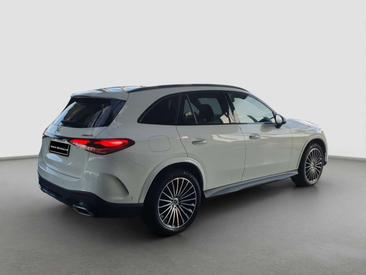 Mercedes GLC 400 E — photo 2