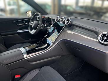 Mercedes GLC 400 E — photo 8