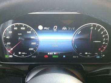 Mercedes GLC 400 E — photo 8