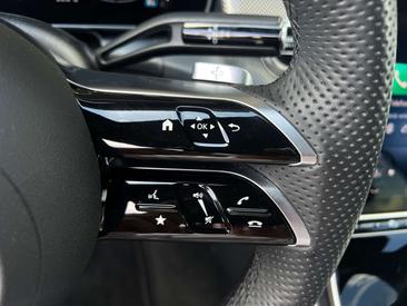 Mercedes GLC 400 E — photo 12