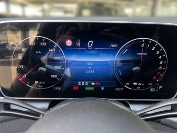 Mercedes GLC 400 E — photo 13