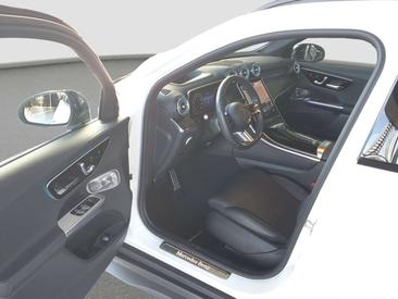 Mercedes GLC 400 E — photo 13