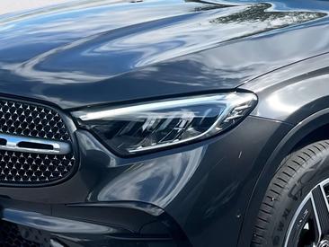 Mercedes GLC 400 E — photo 16
