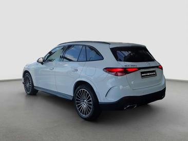 Mercedes GLC 400 E — photo 20