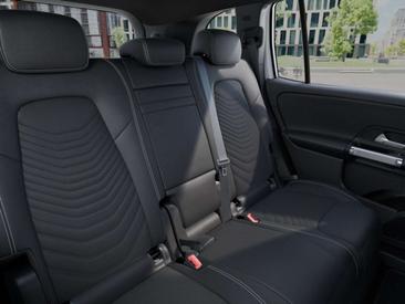 Mercedes EQB 250 — photo 9