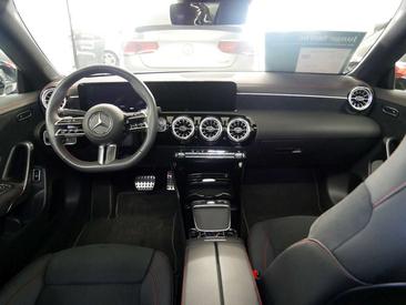 Mercedes CLA Berline 200 D — photo 6