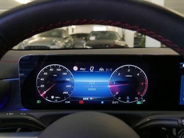 Mercedes CLA Berline 200 D — photo 18