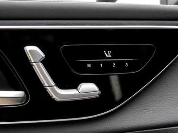 Mercedes GLC 400 E — photo 13