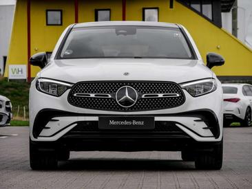 Mercedes GLC 400 E — photo 18