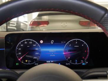 Mercedes CLA Berline 200 D — photo 19