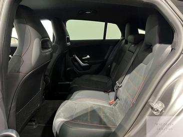 Mercedes CLA Berline 200 D — photo 15