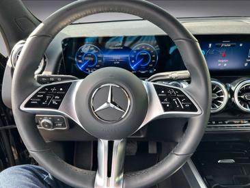 Mercedes EQB 250 — photo 5