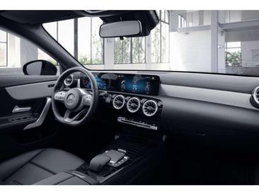 Mercedes CLA Berline 250 E — photo 10