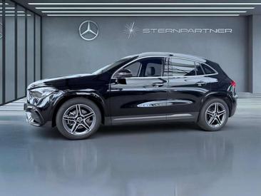 Mercedes GLA 200 — photo 17