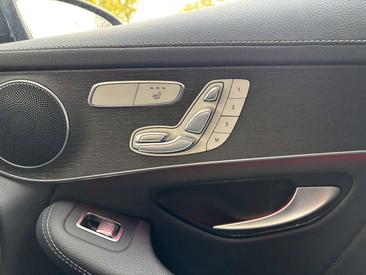 Mercedes GLC 300 De — photo 29