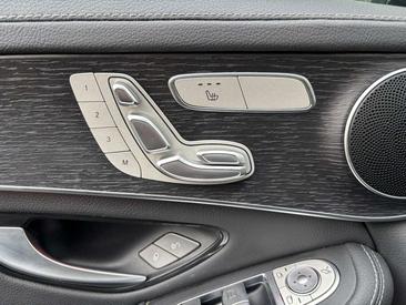 Mercedes GLC 300 De — photo 31