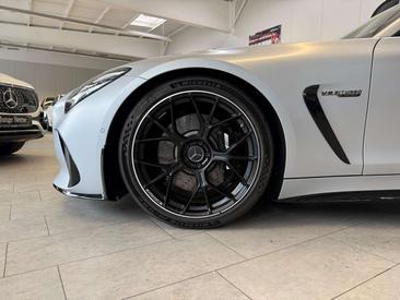 Mercedes AMG GT 63 — photo 4