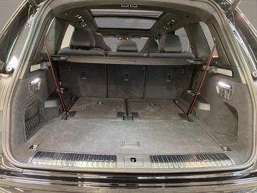 Audi Q7 SUV TDI Quattro Tiptronic — photo 17