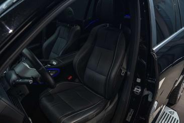 Mercedes GLS — photo 24