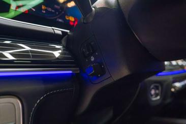 Mercedes GLS — photo 25