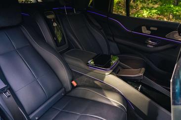 Mercedes GLS — photo 37