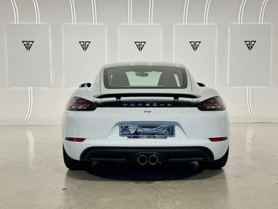 Porsche 718 Cayman