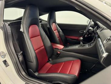 Porsche 718 Cayman — photo 8