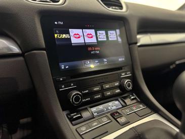 Porsche 718 Cayman — photo 13