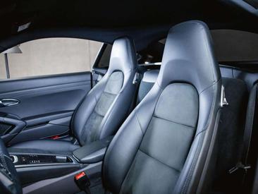 Porsche 718 Cayman — photo 15