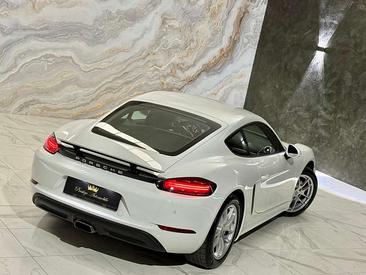 Porsche 718 Cayman — photo 20