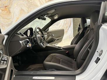 Porsche 718 Cayman — photo 26
