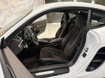 Porsche 718 Cayman — photo 27
