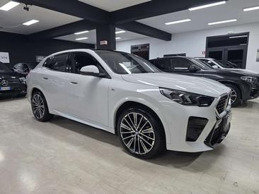 BMW X2 SDrive18d — photo 2
