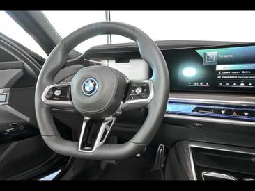 BMW I7 Berline EDrive50 — photo 8