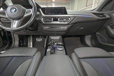 BMW Série 1 Berline 118d — photo 7