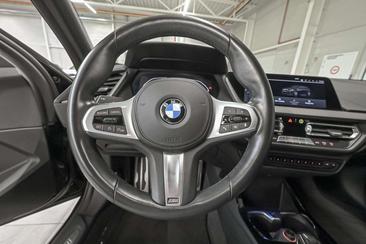 BMW Série 1 Berline 118d — photo 9